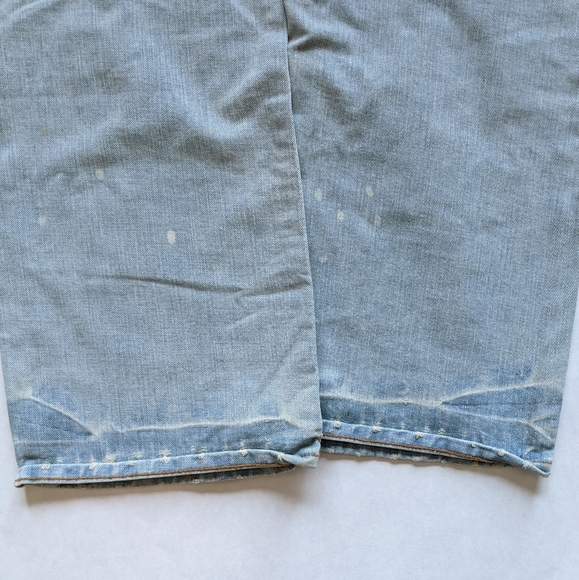 Old Navy Famous Light Wash Distressed Jeans 34x30 - Picture 5 of 12